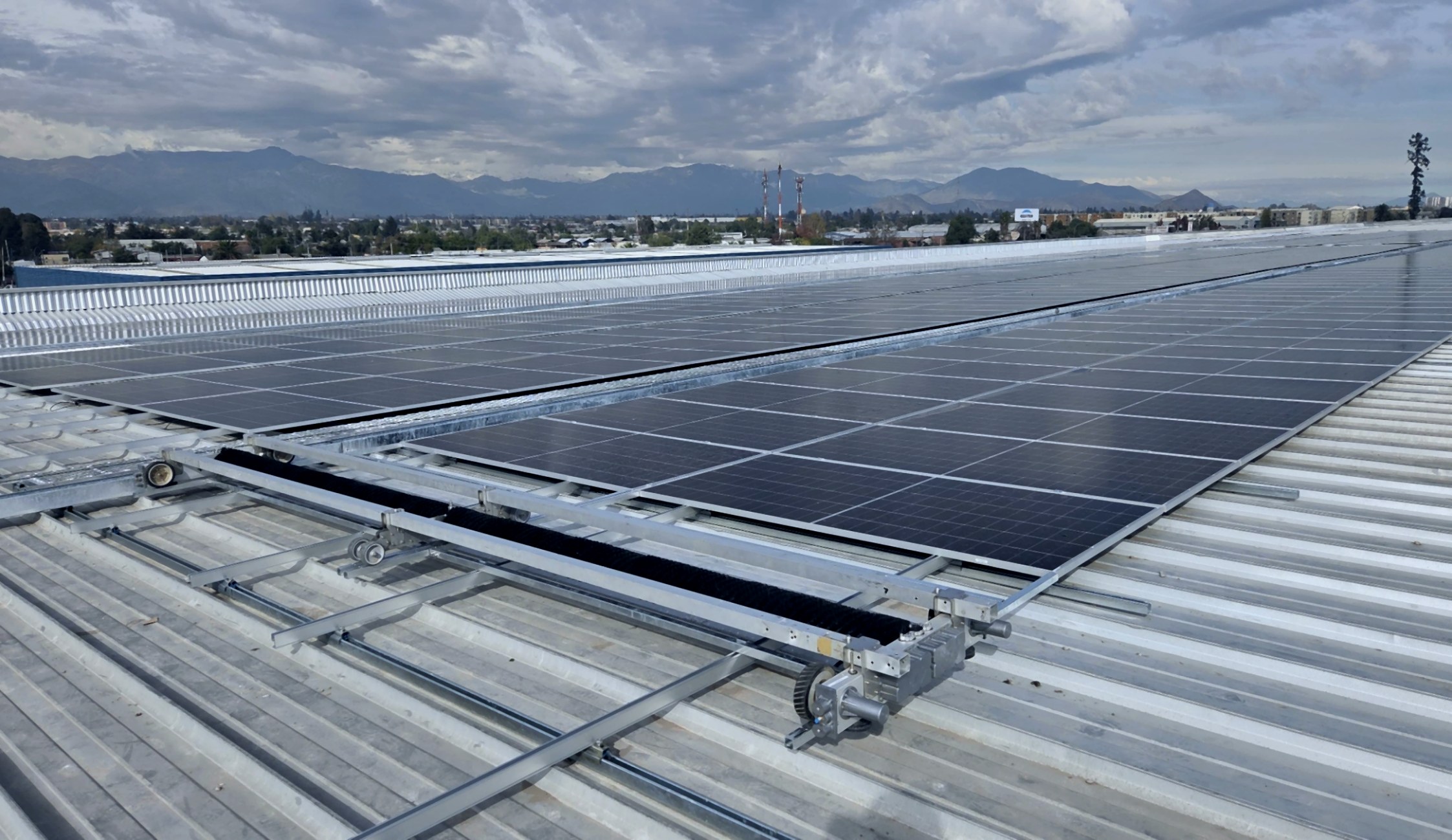 paneles-solares-robot-2246x1300-web